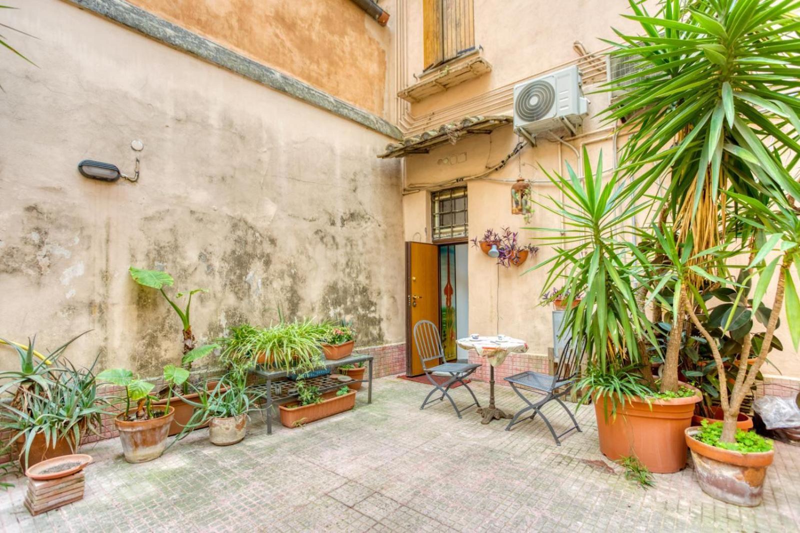 Santa Maria Maggiore Apartment Рим Екстериор снимка